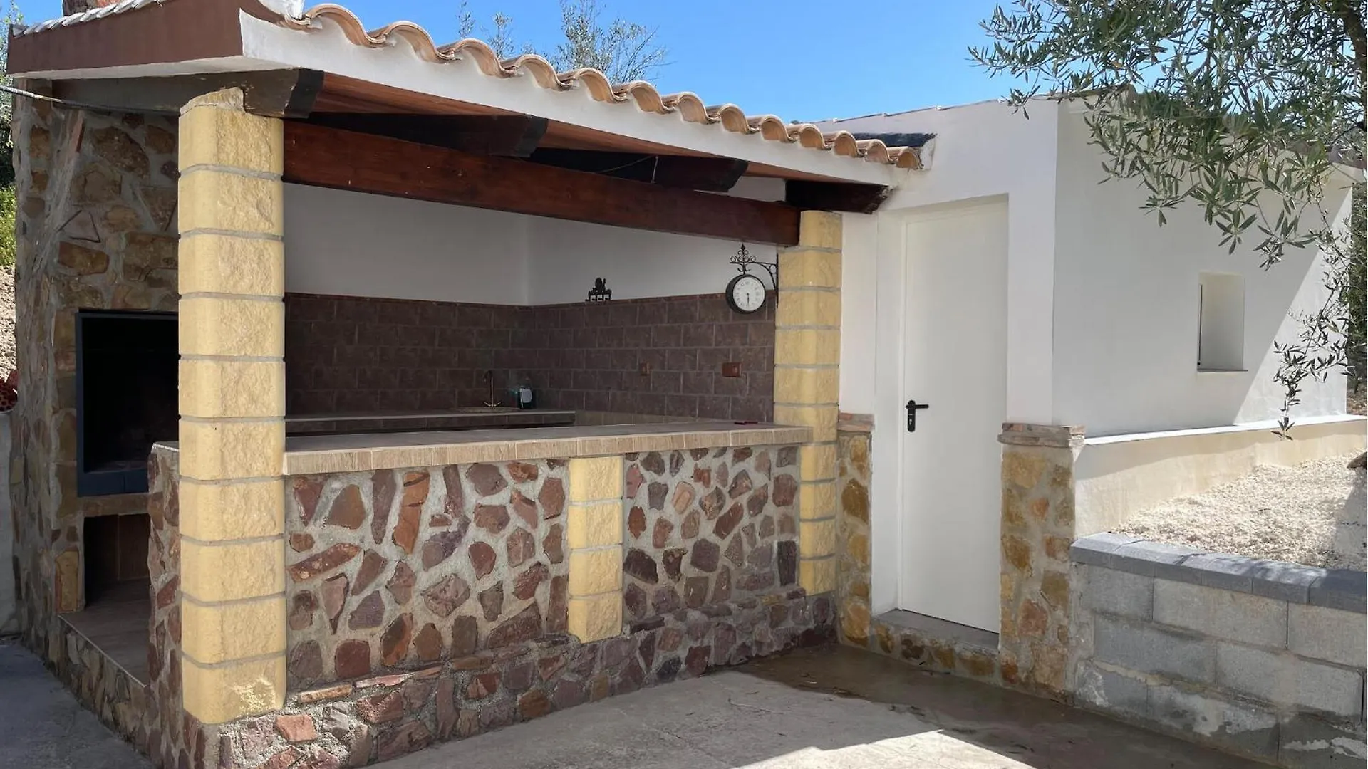Amazing Home In Montefrio With Swimming Pool